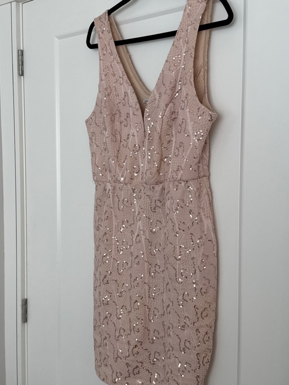 Charlotte Russe Blush Sequin V-Neck Mini Dress